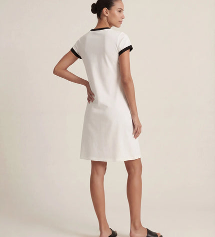 THE LIV T-SHIRT MIDI DRESS IN WHITE/BLACK