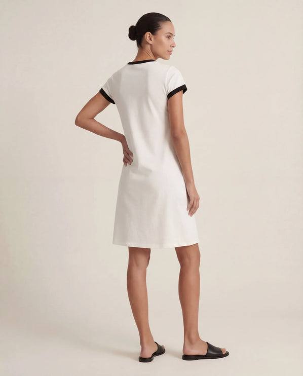 THE LIV T-SHIRT MIDI DRESS IN WHITE/BLACK