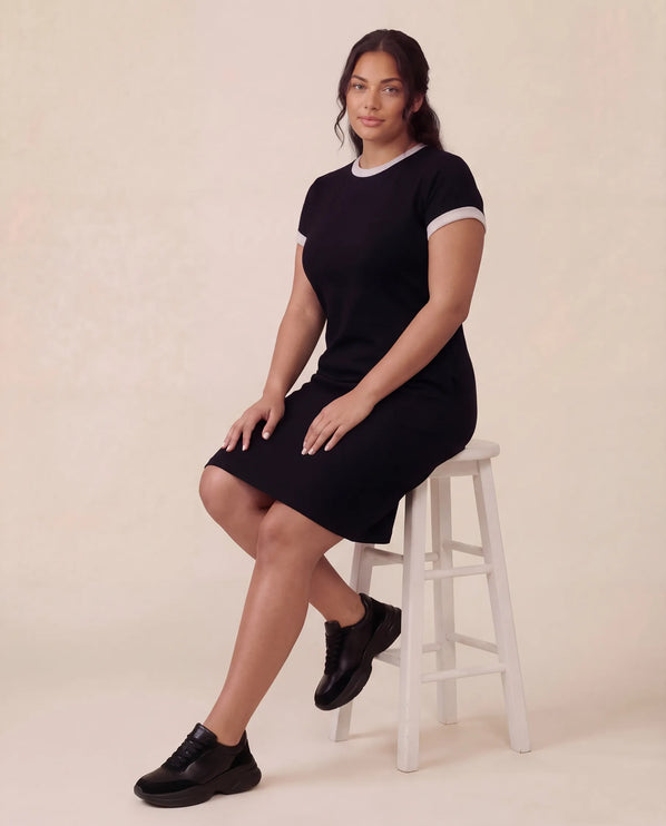 THE LIV T-SHIRT MIDI DRESS IN BLACK/LIGHT GREY