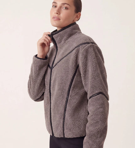 THE MILA TEDDY JACKET IN GREY