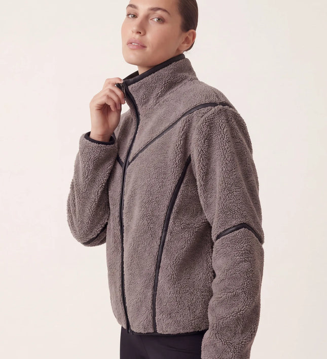 THE MILA TEDDY JACKET IN GREY