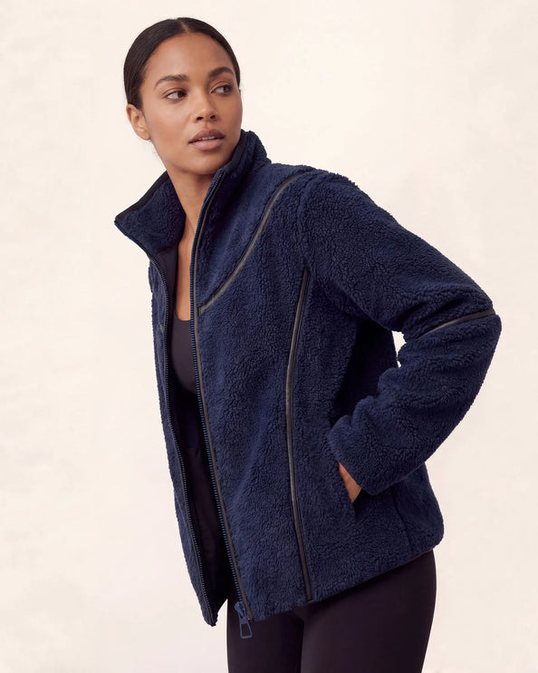 THE MILA TEDDY JACKET IN NAVY