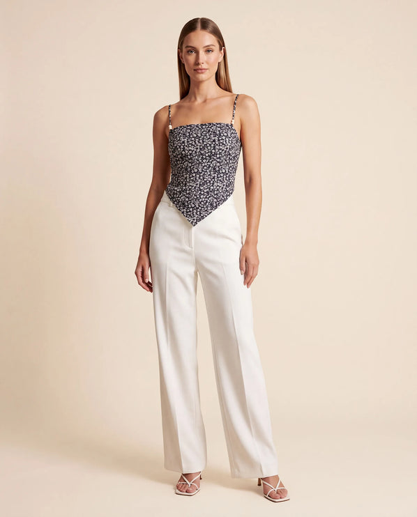 THE SAVANNAH TIE-BACK CAMI TOP IN BLACK DITSY FLORAL
