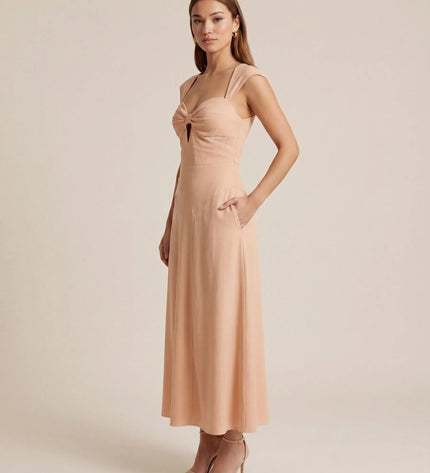 THE ARABELLA CLASP BACK MIDI DRESS IN PEACH