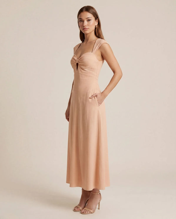 THE ARABELLA CLASP BACK MIDI DRESS IN PEACH