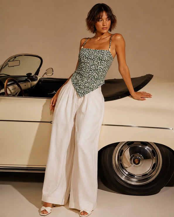 THE SAVANNAH TIE-BACK CAMI TOP IN SAGE DITSY FLORAL